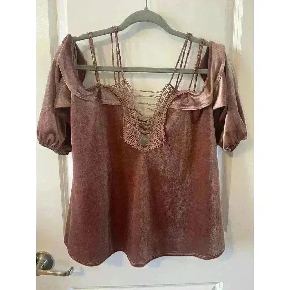 Gimmicks BKE Blush Pink off shoulder Velvet Lace up strappy Top Women's size S